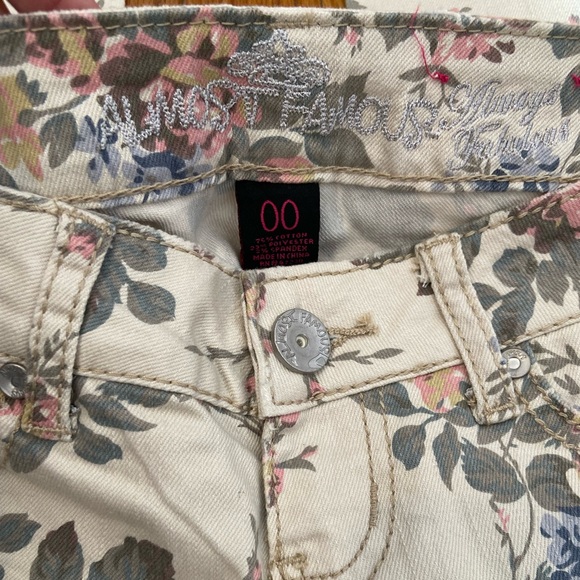 Almost Famous Floral 00 Skinny Jeans - Picture 10 of 11